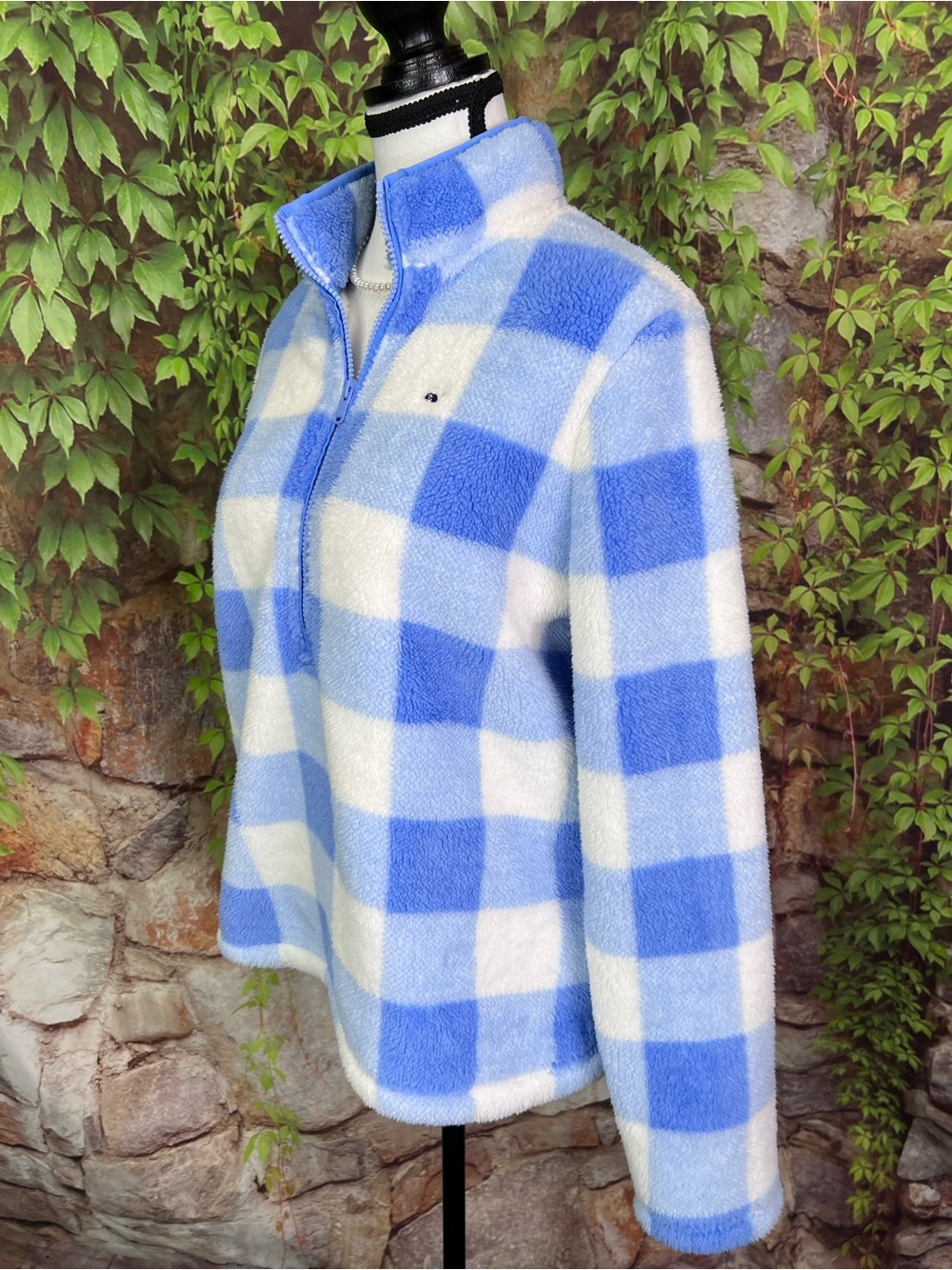 VINEYARD VINES Preppy Blue and White Plush Buffalo Check Quarterzip Pullover, S - Picture 5 of 13